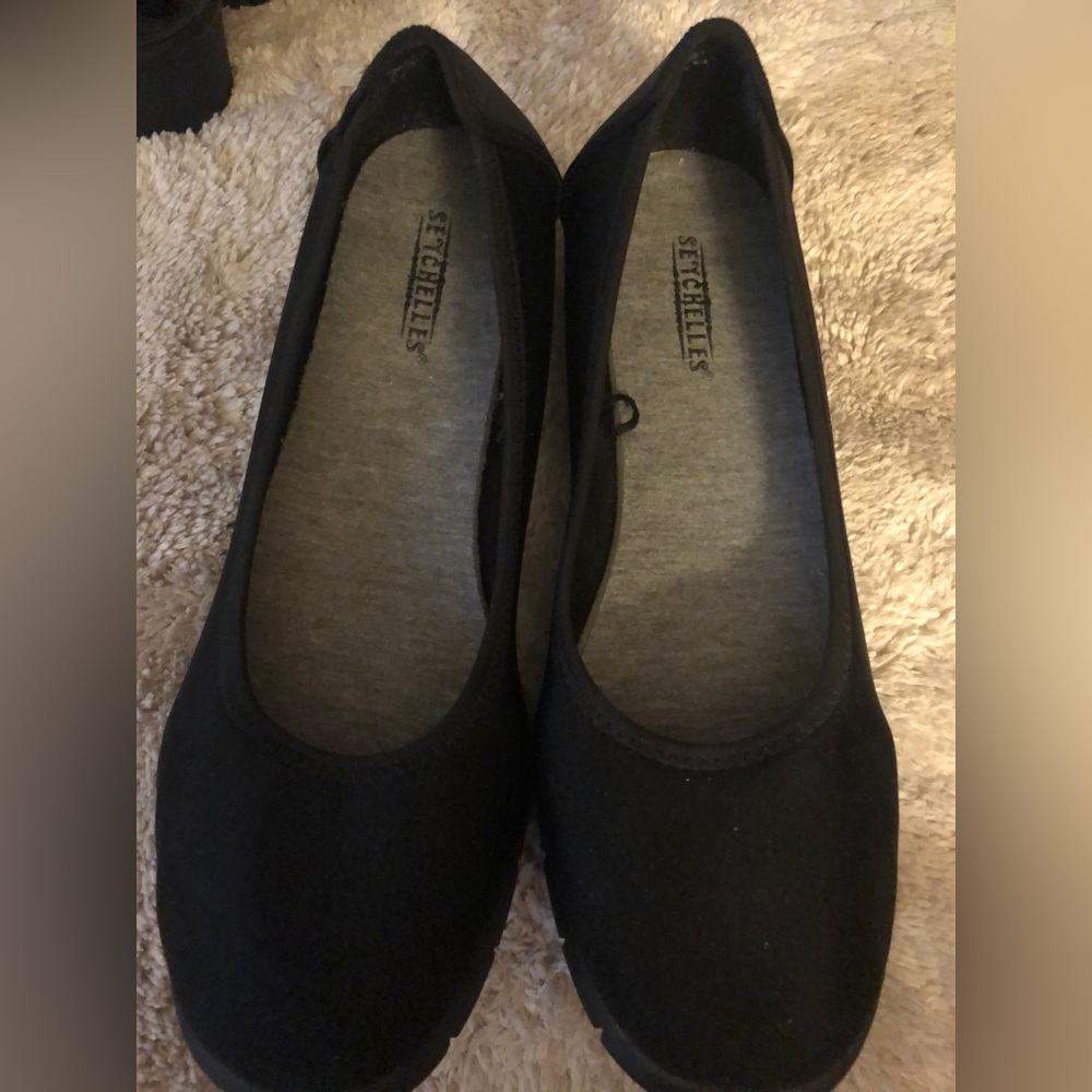 Black flats